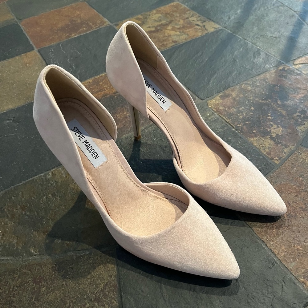 Steve Madden Size 8 Like New, Barely Worn Heels - image 3